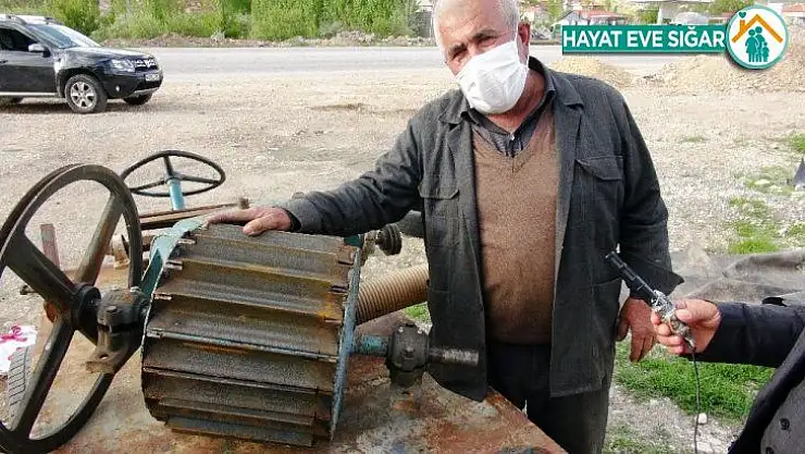 Pandemi sürecinde evden çıkamayınca elektrik üretti