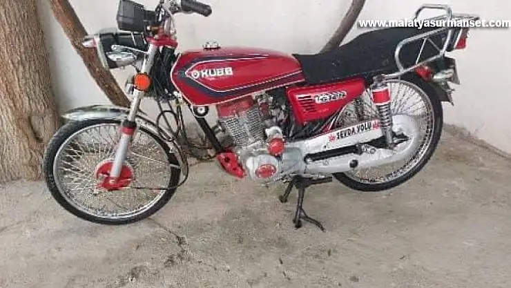Park halindeki motosiklet çalındı