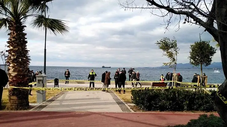 Parkta eşini vurdu, başında bekledi