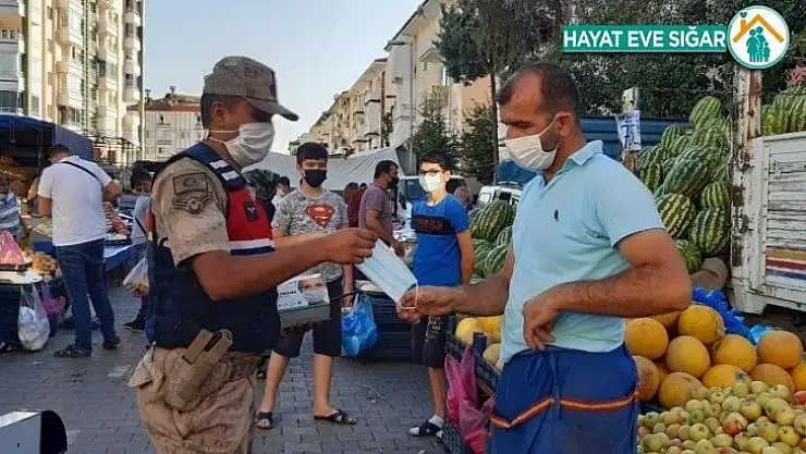 Pazarda Covid-19 denetimi arttırıldı