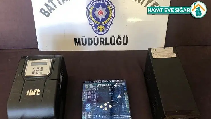 Polis alıcı kılığına girerek zanlıyı yakaladı