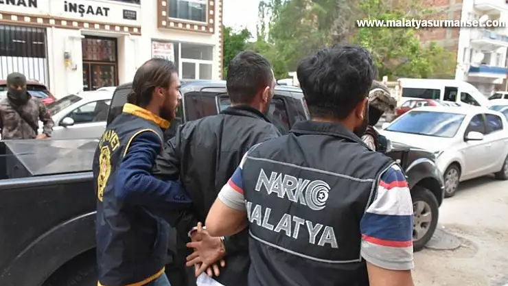 Polis bir ayda 233 şüpheliyi yakaladı