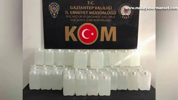 Polis yılbaşı öncesi 350 litre kaçak alkol ele geçirildi