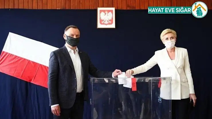 Polonya'da cumhurbaşkanlığı seçimleri ikinci tura kaldı