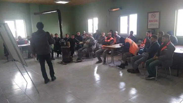 Pursaklar Belediyesi personeline 'iş sağlığı' güvenliği semineri