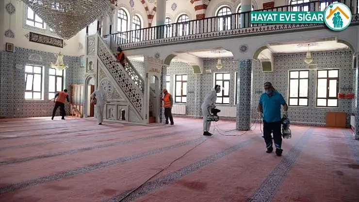 Pursaklar'da camilerde hazırlıklar tamam