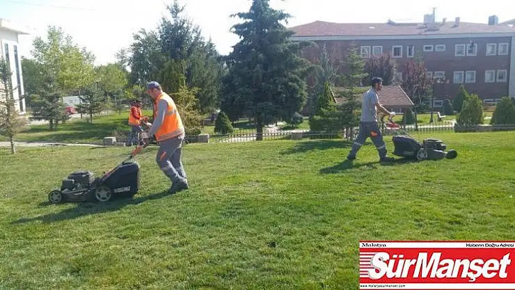 Pursaklar'da parklara yoğun bakım
