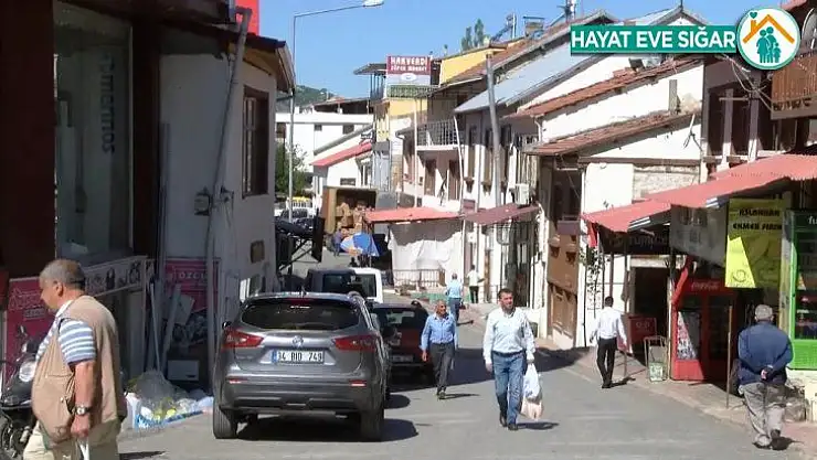 Pütürgeliler, deprem konutlarının biran önce bitmesini bekliyor