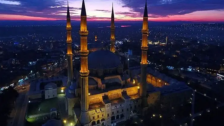 Regaip Kandili bugün idrak edilecek
