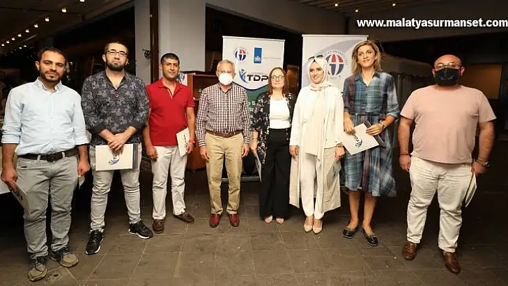 Rektör Prof. Dr. Özaydın, uluslararası öğrencilerle bir araya geldi