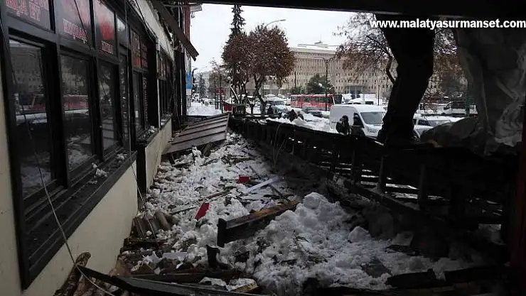 Restoran çatısının çökme anı kamerada