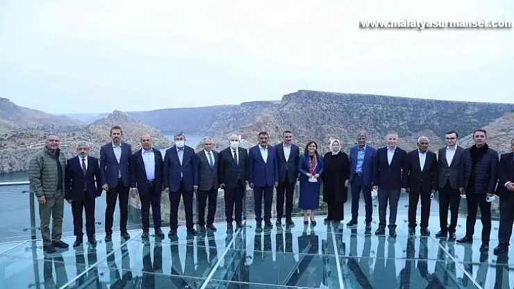 Rumkale Cam Terası hizmete açıldı