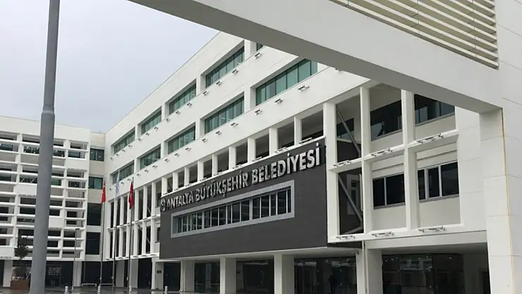 Rüşvet İddialarında Yeni İsimler Antalya'da Operasyonlar Peş Peşe