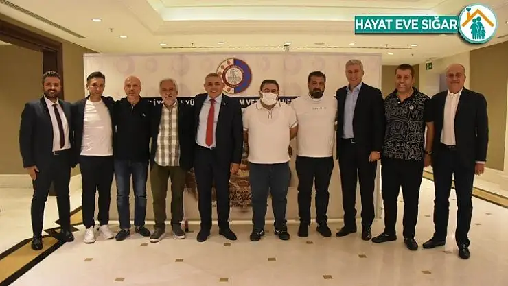 Sadıkoğlu, İstanbul'da Malatyalı iş insanlarıyla bir araya geldi