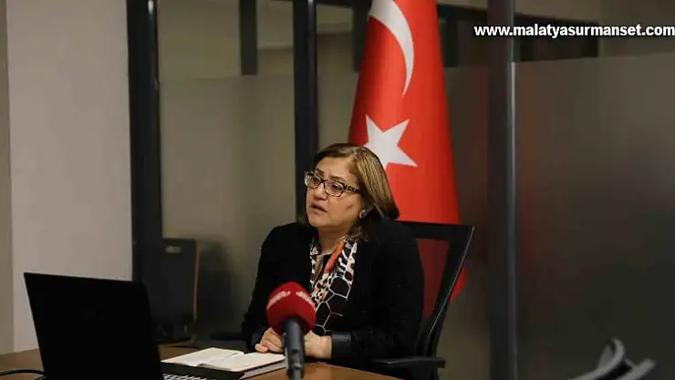 Şahin, kadın akademisyenlerle görüştü