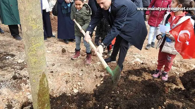Şahinbey'de ağaç dikim töreni yapıldı