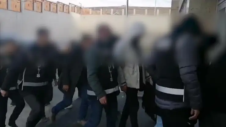 Sahte kimlikle SRC sınavına giren 21 kişi yakalandı