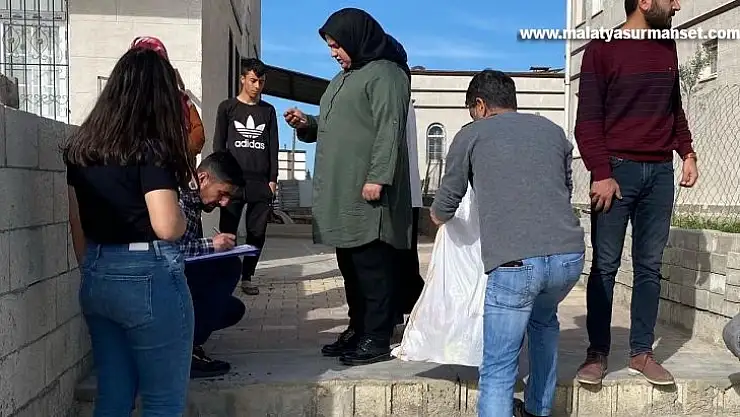 Samsat'ta ihtiyaç sahibi ailelere Ramazan desteği
