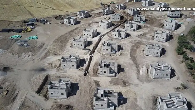 Samsat'tın köylerinde kalıcı konutlar yapılıyor