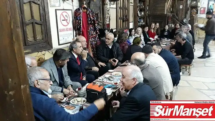 Sanal ortam birlikteliğini gerçeğe taşıdılar