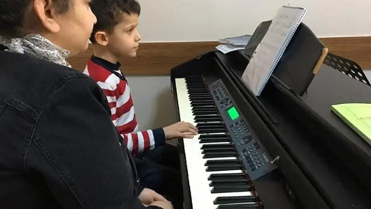 Sanat meraklılarının adresi Adıyaman Belediyesi konservatuarı oldu