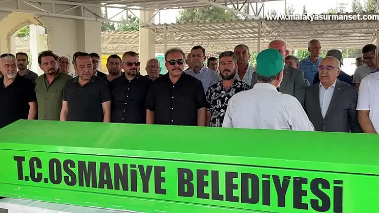 Sanatçı Ümit Besen'in babası Fikret Besen'in cenazesi toprağa verildi