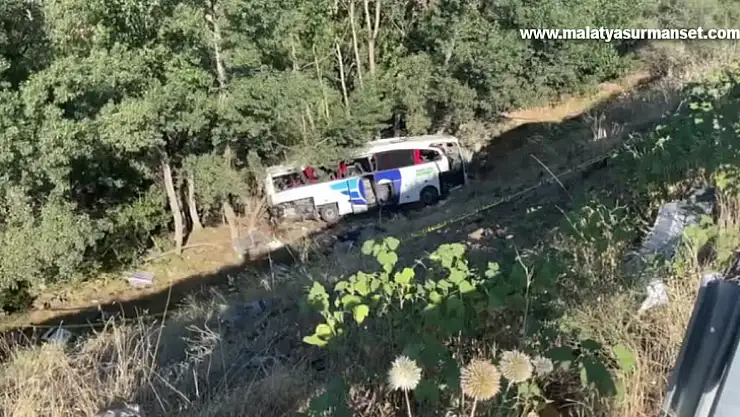 Şarampole düşen yolcu otobüsündeki 12 kişi öldü