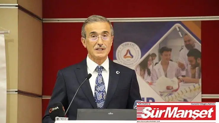Savunma Sanayi Başkanı Demir, Siber Güvenlik Yaz Kampı'nda öğrencilerle buluştu