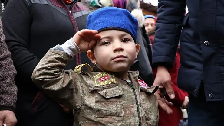 Şehidin 4 yaşındaki yeğeni Dayım şehit oldu, vatan sağ olsun