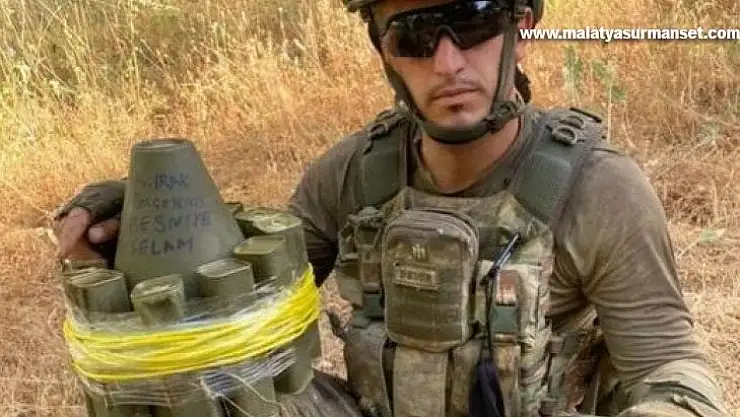 Şehidin baba ocağına Türk Bayrakları asıldı