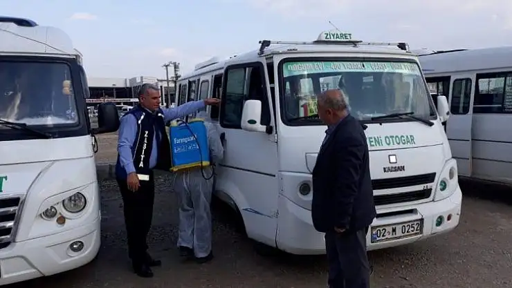 Şehiriçi minibüslerde dezenfekte çalışması yapılıyor