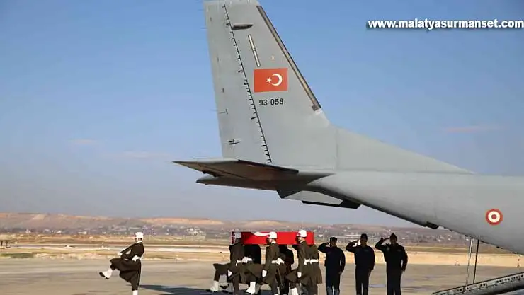 Şehit Piyade Sözleşmeli Er Korkmaz'ın cenazesi Gaziantep'e getirildi