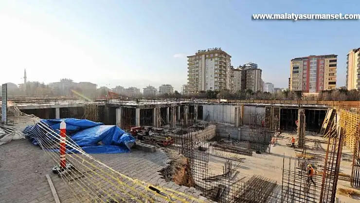 Şehitkamil Sahnesi, yükselmeye devam ediyor