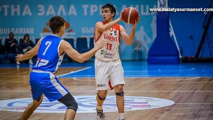 Şehitkamilli milli sporcu Bulgaristan'da forma giydi