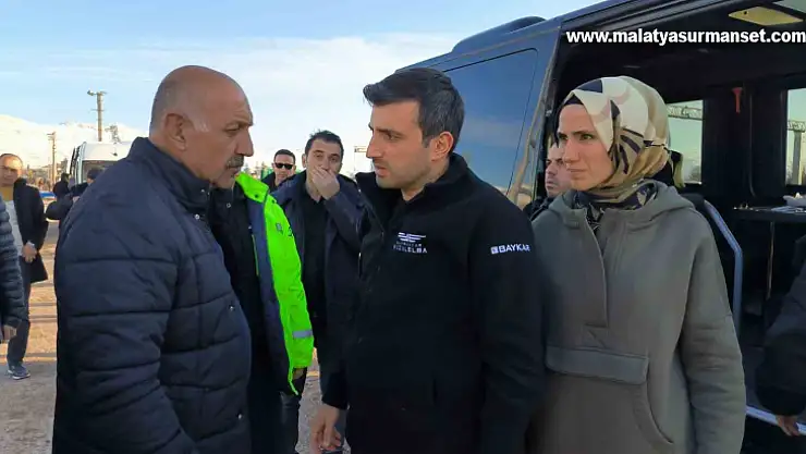 Selçuk Bayraktar, Doğanşehir'de depremzedeleri ziyaret etti