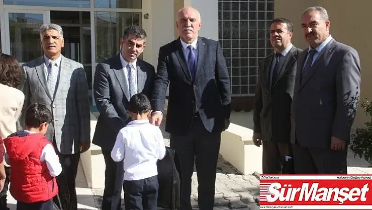 Sevgi evlerindeki çocuklar ziyaret edildi, hediyeler verildi