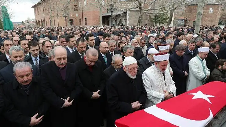 Şevket Kazan son yolculuğuna uğurlandı