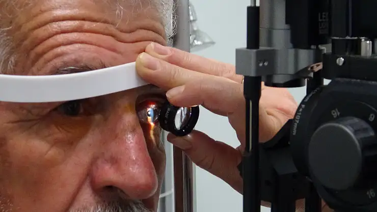 Sigara Göz Sağlığınızı Sessizce Yok Ediyor!