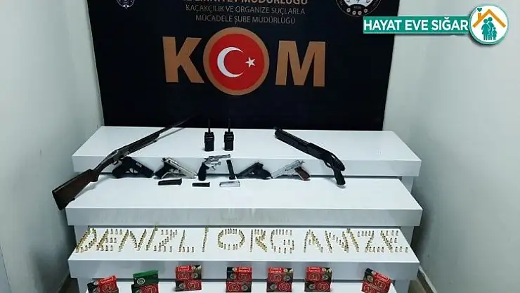 Silah kaçakçılarına KOM operasyon düzenledi