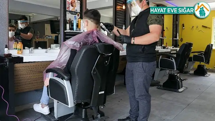 Sincan'da 675 kuaför, berber ve güzellik salonu bugün iş başı yaptı