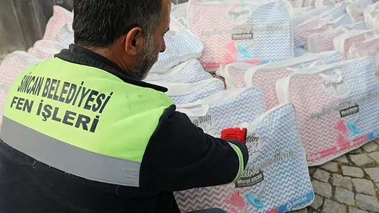 Sincan ve Etimesgut belediyelerinden depremzedelere yardım eli