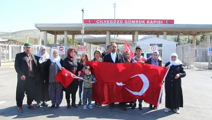 Sınırda Mehmetçiğe destek