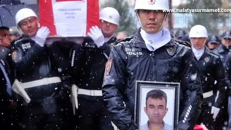 Polis memuru trafik kazasında hayatını kaybetti