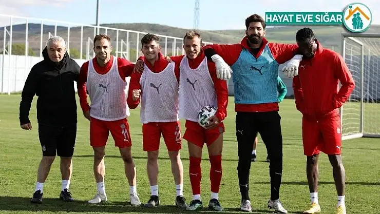 Sivasspor, ara vermeden Fenerbahçe maçı hazırlıklarına başladı