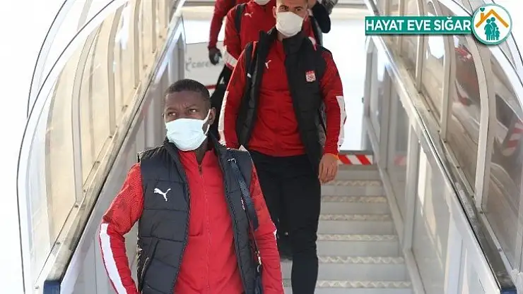 Sivasspor, Maccabi maçı için İsrail'e ulaştı