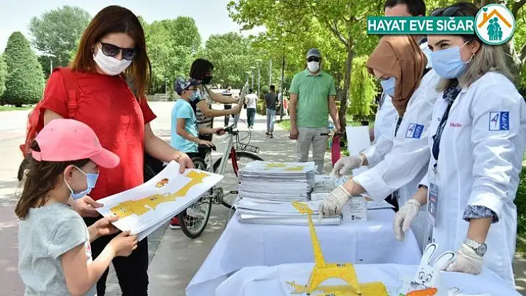 Sokağa çıkma izninde Başkentli çocuklara sürpriz hediye