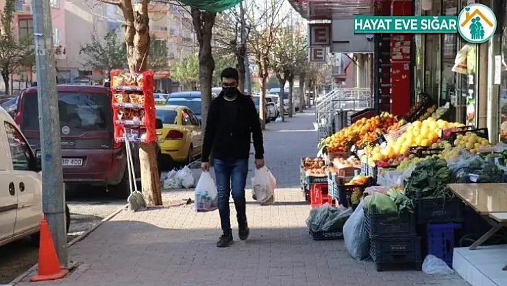 Sokağa çıkma kısıtlaması mahalle bakallarının önemi ortaya çıkardı