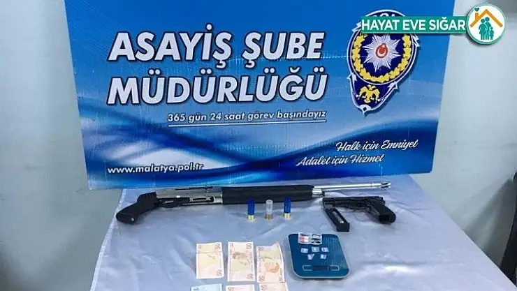 Sokağa çıkma yasağında polisten kaçan 3 kişi yakalandı
