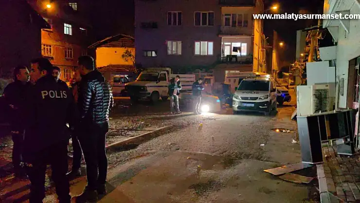 Sokak ortasında vuruldu