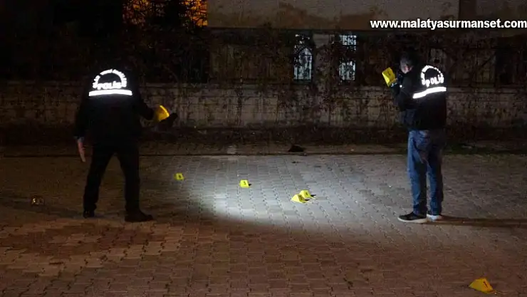 Sokaktaki tartışma kanlı bitti: 1 yaralı
